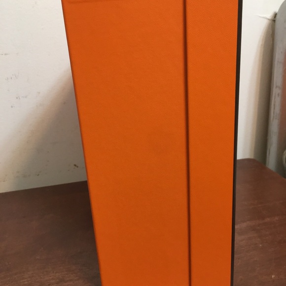 Hermes Brand New Empty Box for Tote Bag or Shoe. Dimensions 14x11x5 - Picture 6 of 14